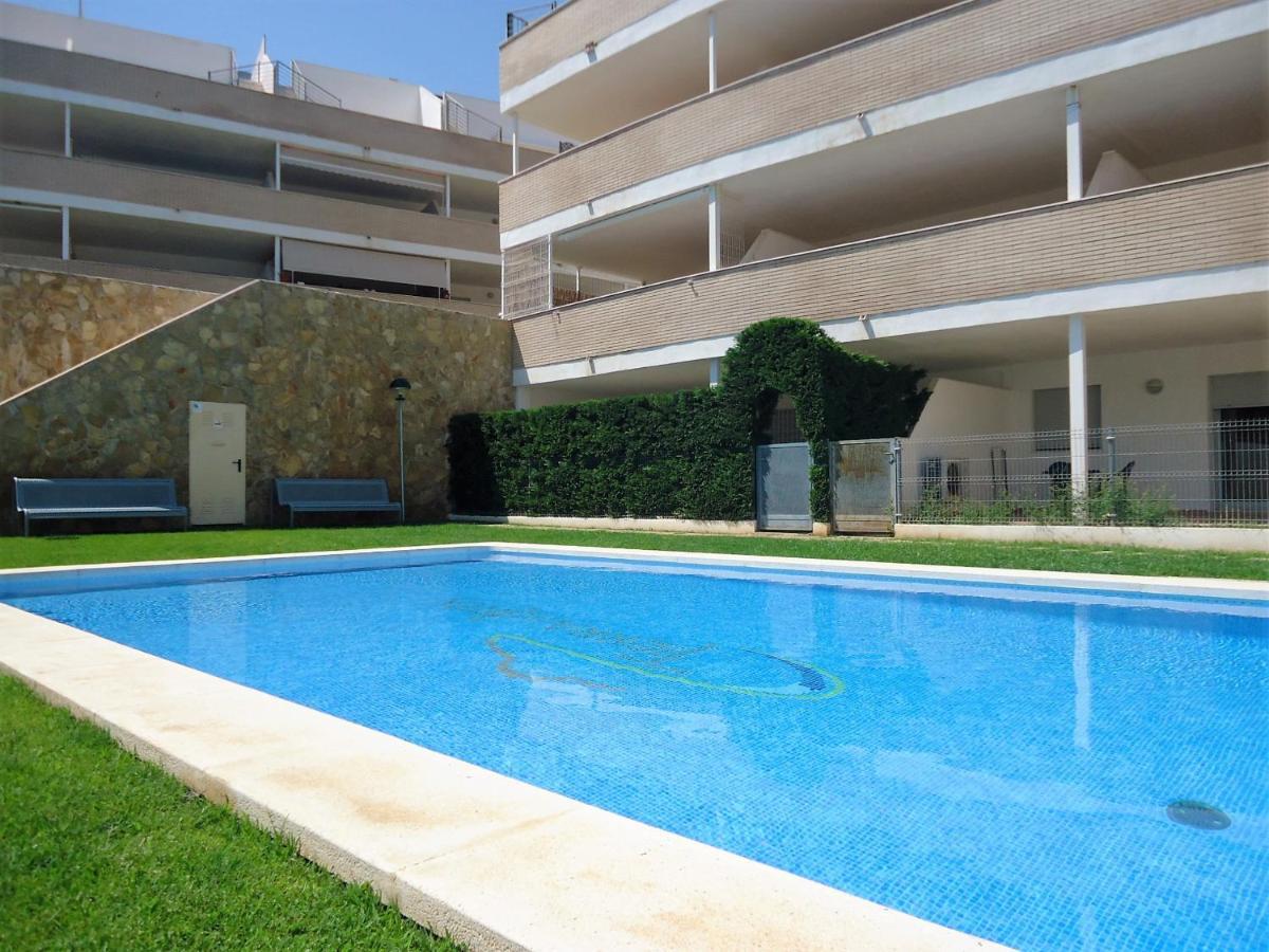 Baladres Holidays Lek Appartement *